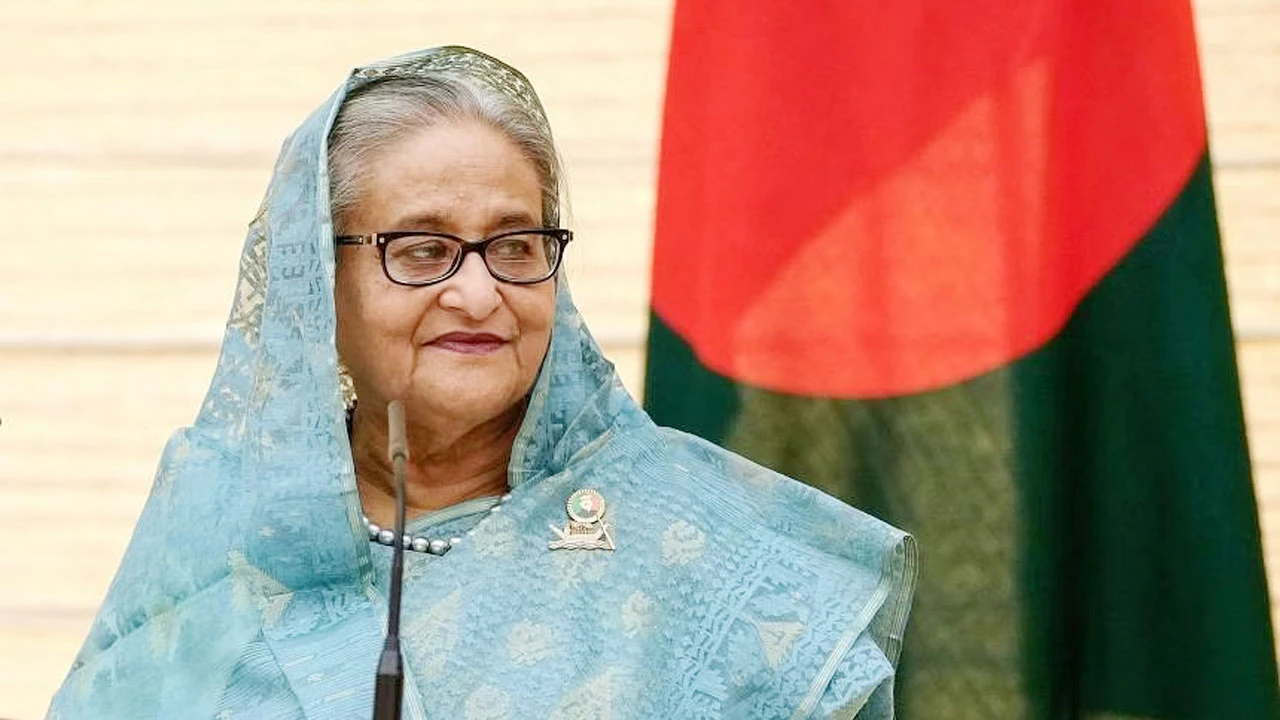 নির্বাসন থেকে শেখ হাসিনার ঘোষণা: নির্বাচন বর্জন করবে আওয়ামী লীগ