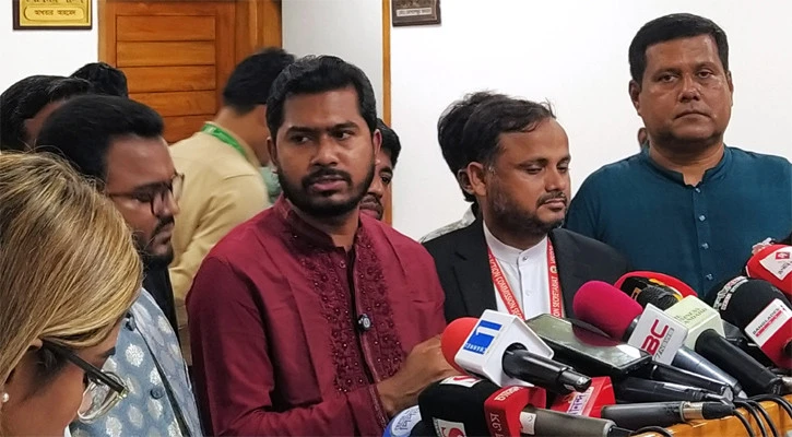 ইসিকে বিতর্কিত না করার পরামর্শ নুরুল হক নুরের