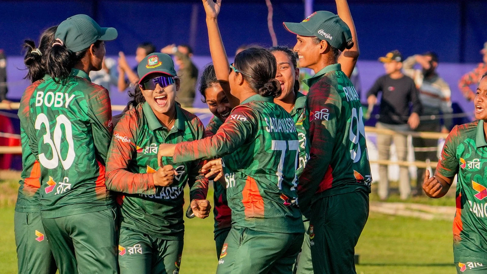 পাকিস্তানকে হারিয়ে সিরিজে সমতা ফেরাল বাংলাদেশ অনূর্ধ্ব-১৯ নারী দল