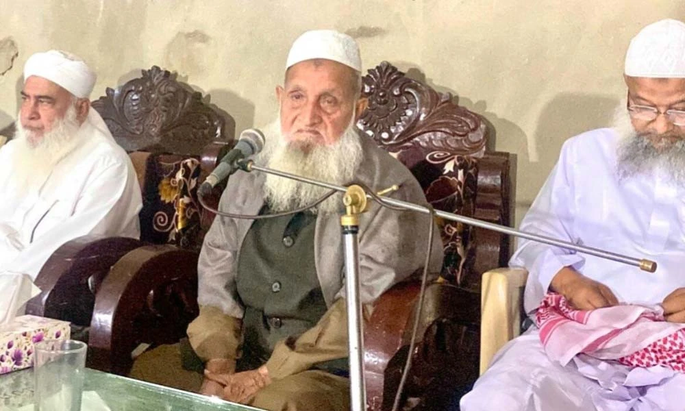 জামায়াতকে ভোট দেওয়া ‘হারাম’: ফটিকছড়িতে হেফাজত আমিরের হুঙ্কার