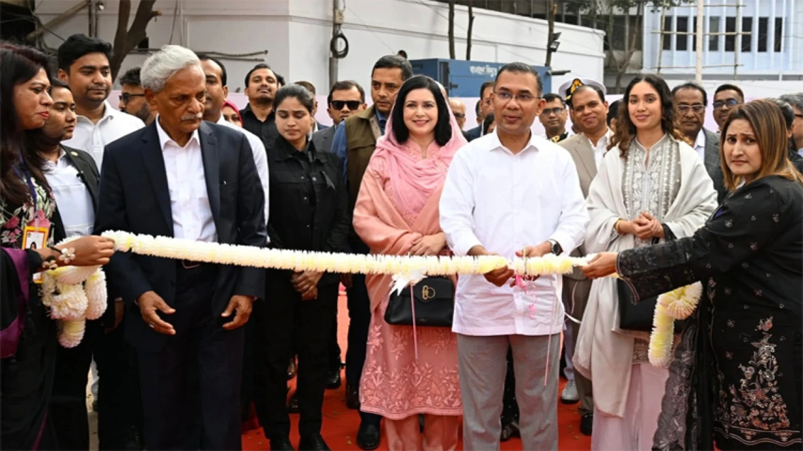 'বহুমাত্রিক বাংলাদেশ' প্রতিপাদ্যে বইমেলার উদ্বোধন করলেন প্রধানমন্ত্রী তারেক রহমান