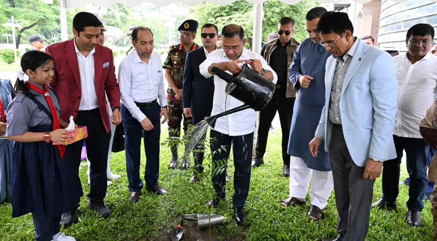 শিশুদের প্রতি বছরে একটি গাছ লাগানোর আহ্বান প্রধানমন্ত্রীর