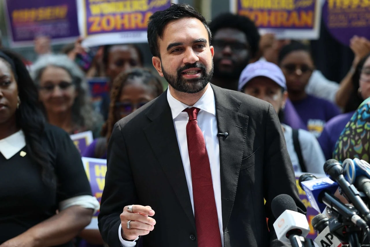 ধনকুবেরদের অর্থে জোহরান মামদানীর প্রতিদ্বন্দ্বী অ্যান্ড্রু ক্যুমো শক্তিশালী হচ্ছে