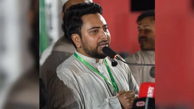 সংবিধানের আগে বিএনপিরই সংশোধন প্রয়োজন: নাহিদ ইসলাম