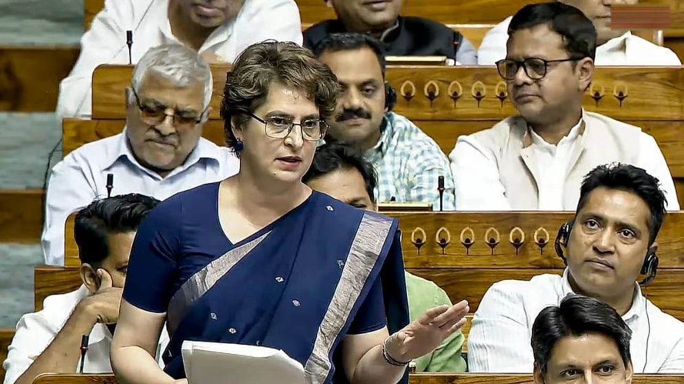 শিক্ষার্থীদের ওপর কেন অস্ত্র ব্যবহার করা হলো, মোদি-শাহকে জবাব দিতে হবে