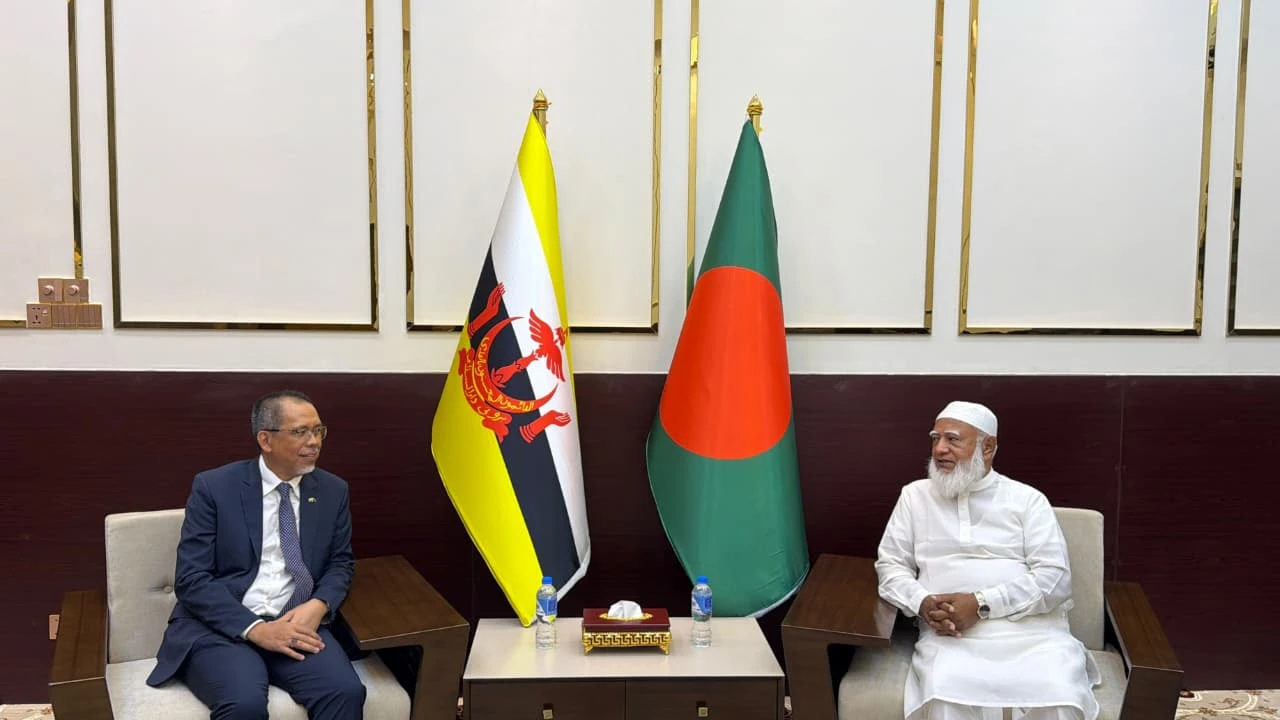 ব্রুনেই হাইকমিশনারের সঙ্গে জামায়াত আমিরের বৈঠক, জ্বালানি সংকট নিয়ে আলোচনা